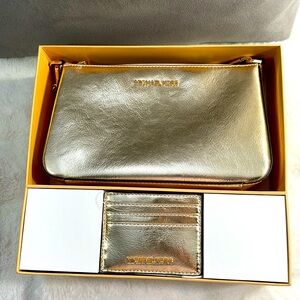 🚨🚨Gold Leather 2 piece🚨🚨